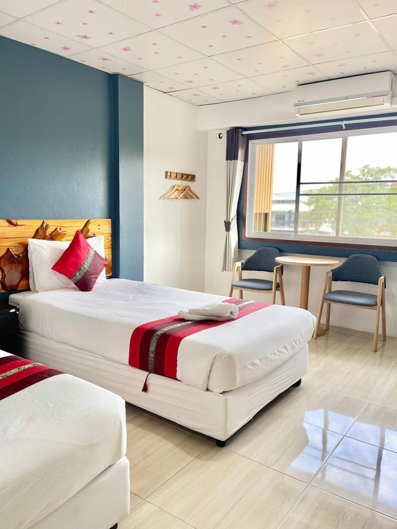 Hotel Diamond de pai Extérieur photo
