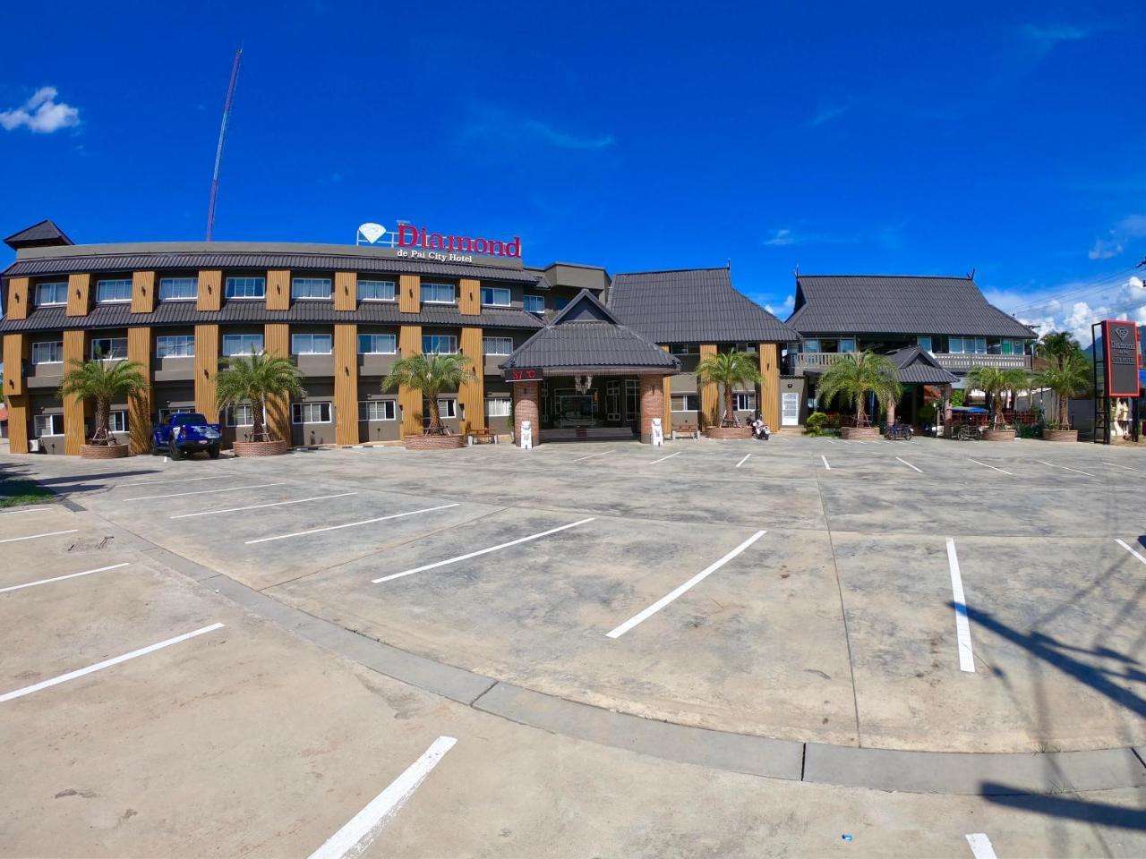 Hotel Diamond de pai Extérieur photo